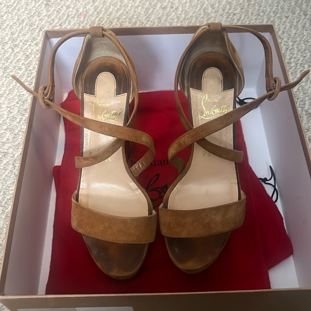 Loubi Bee Alta 130 Veau Velours